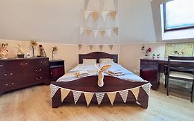 Rabbit'S Loft - 2 Bedrooms, Theme Room, Free Parking